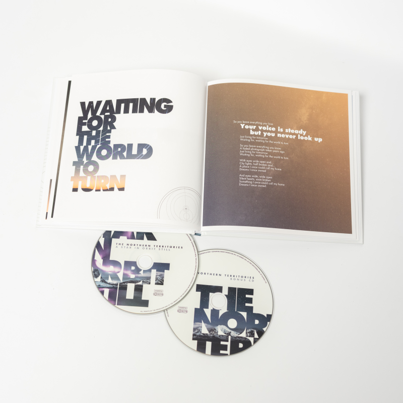 The Northern Territories - A Star In Orbit Still Artbook 2-CD
